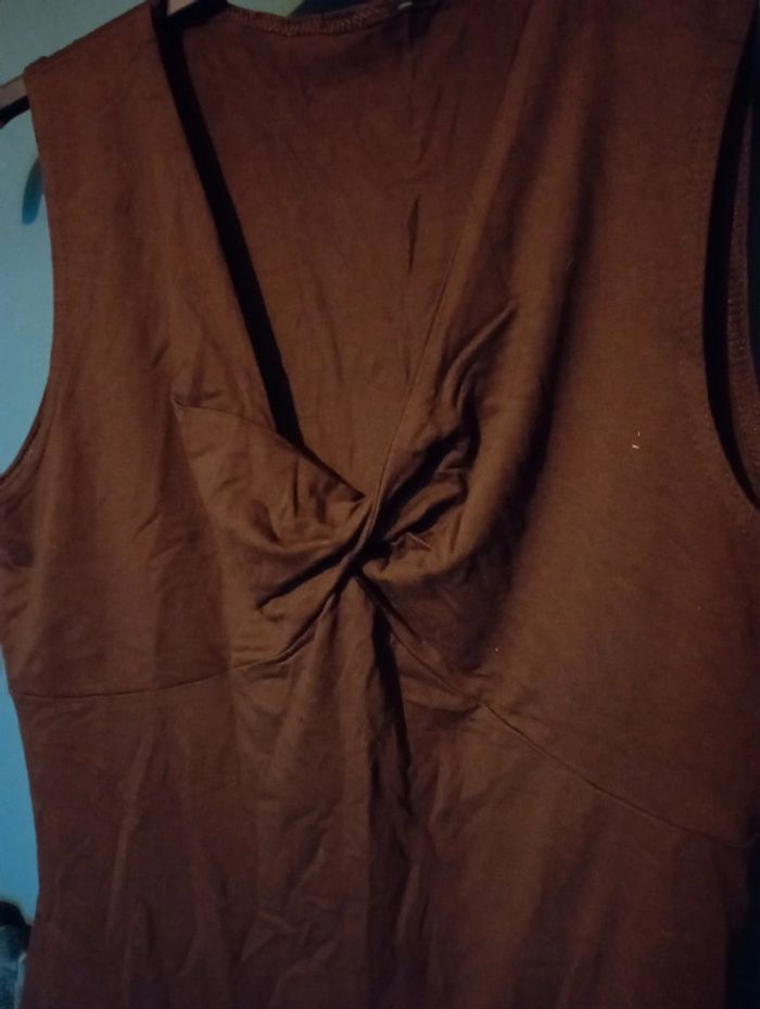 Tee shirt drapé marron - photo numéro 3