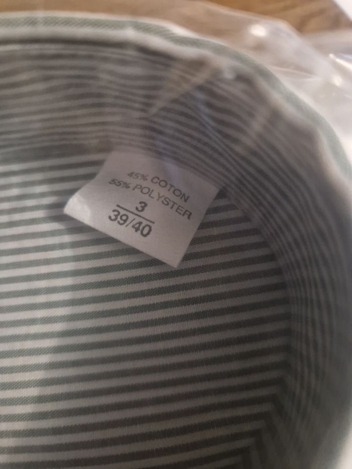 Lot de 2 chemises neuves T39/40 - photo numéro 3