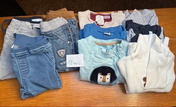 Lot pantalons et pulls 