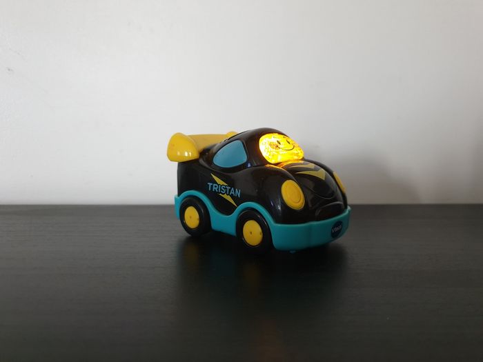 Tut tut bolide "Tristan, as du volant noir" VTech