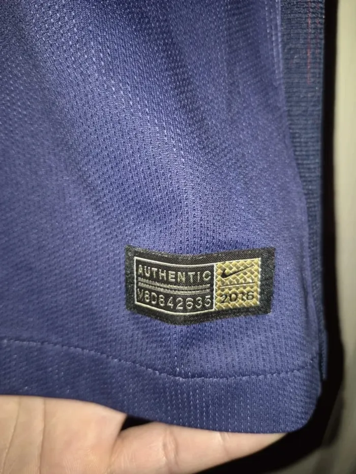 Maillot de foot nike PSG en excellent état vintage - photo numéro 4