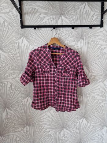 Jolie chemise manches courtes taille 42