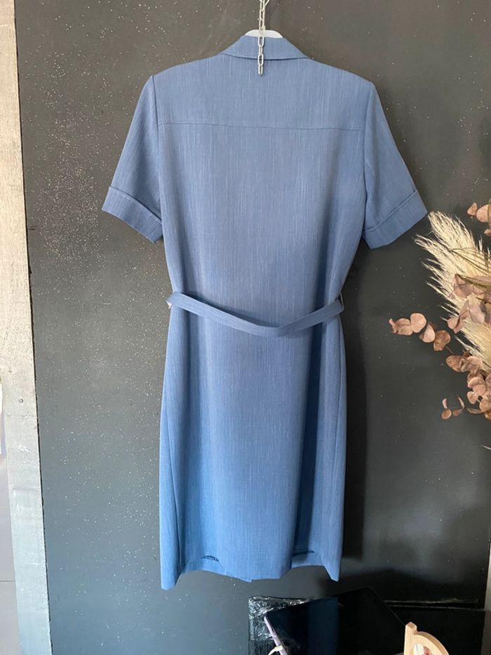 Robe chic Lisa Chesnay voir mensurations - photo numéro 3