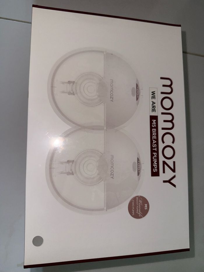 Tire lait Momcozy M5 neuf sous emballage