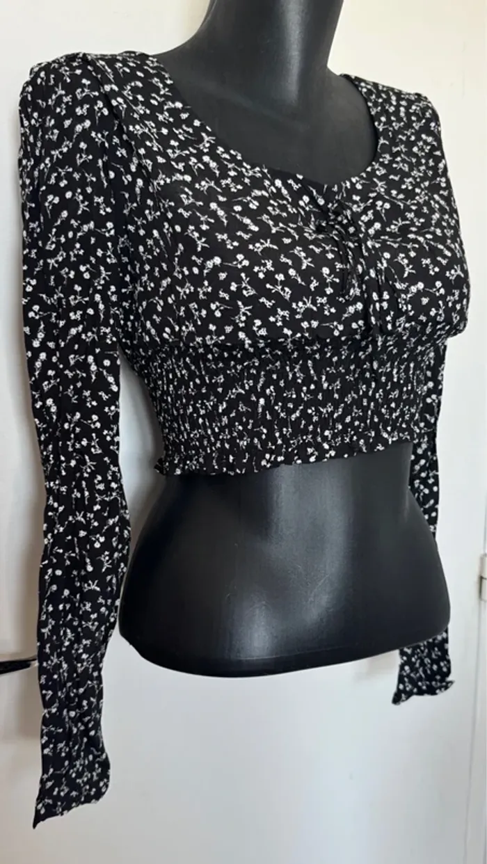 Crop top noir neuf