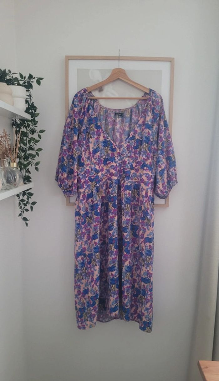 Robe mi-longue fleurie neuve 46 - photo numéro 2
