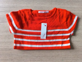🧶 Pull corail à rayures blanches – Monoprix – Neuf – Taille 8 ans