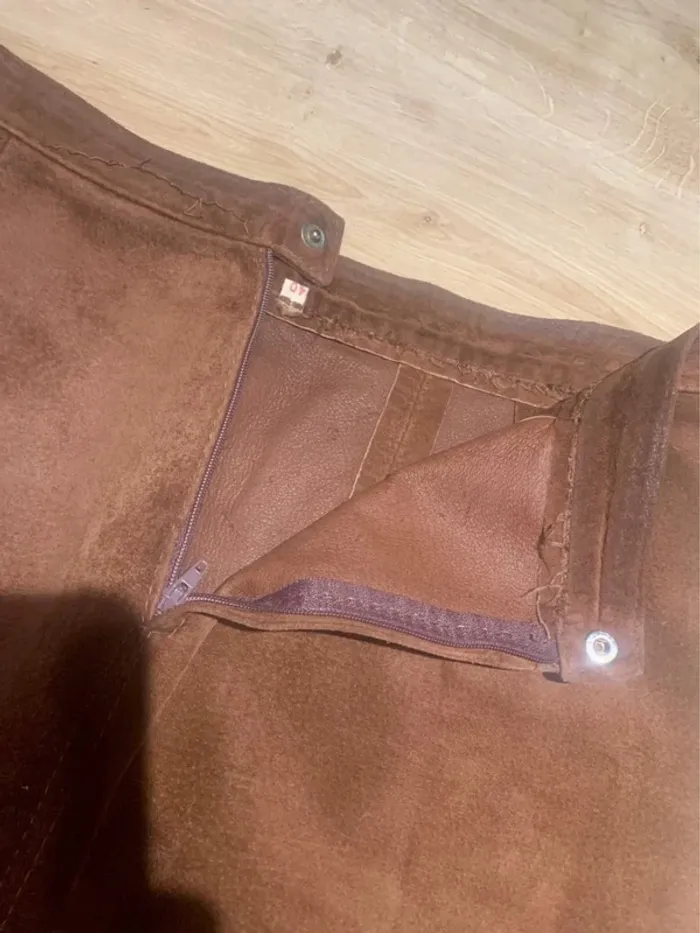 Jupe en cuir - Taille 40 - photo numéro 4