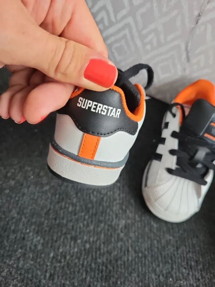 Magnifique paire de Stan smith - photo numéro 4