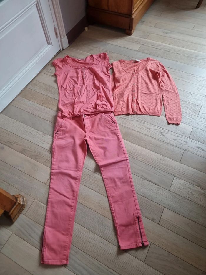 Lot gilet ,tee shirt, pantolon 38