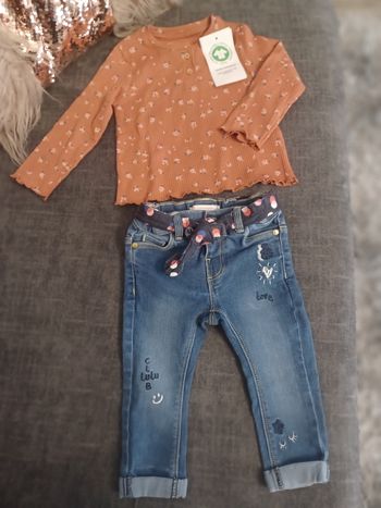 Ensemble pantalon et haut 