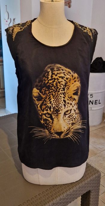 Debardeur en soie, motif léopard