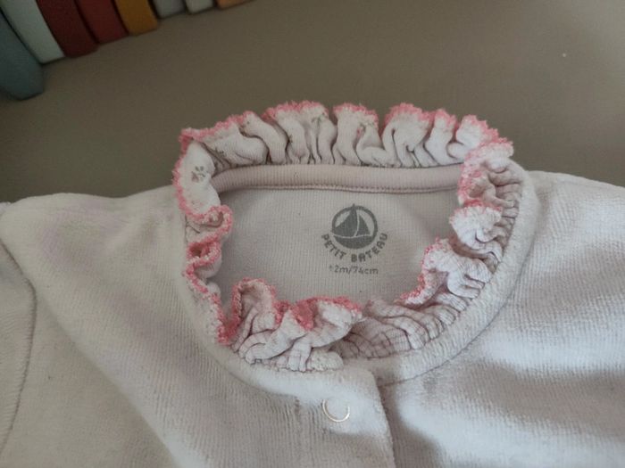 Pyjama rose pâle et fleurs 12 mois Petit Bateau - photo numéro 3