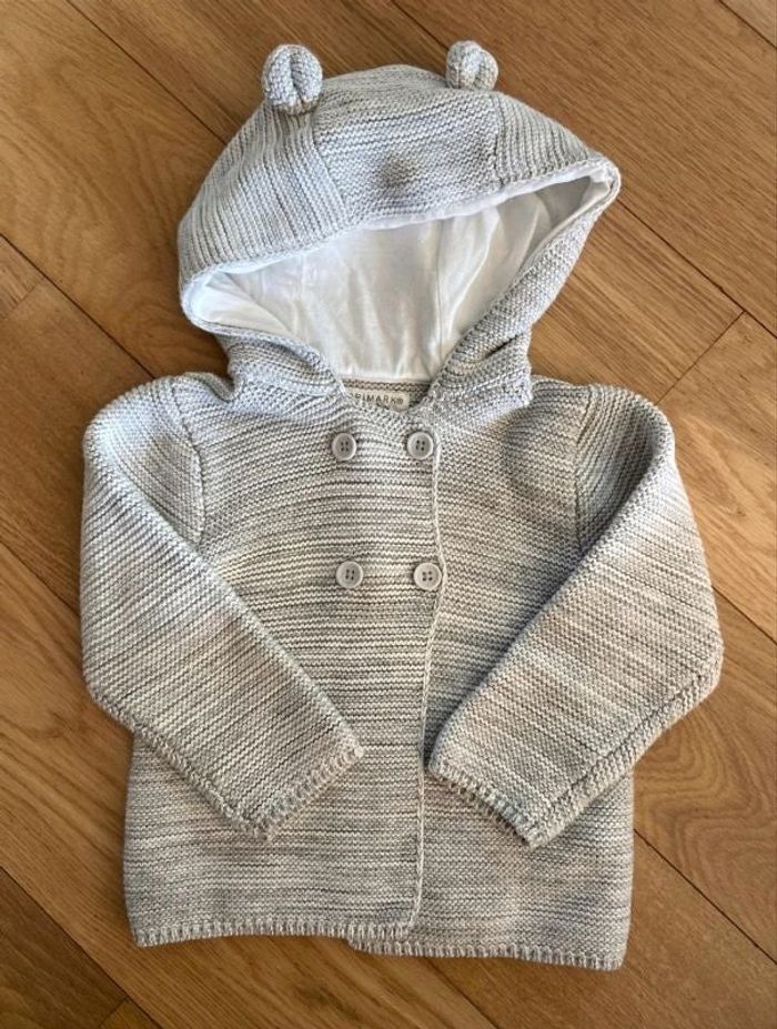 Gilet épais à capuche laine maille hiver Primark jamais porté 3-6 mois