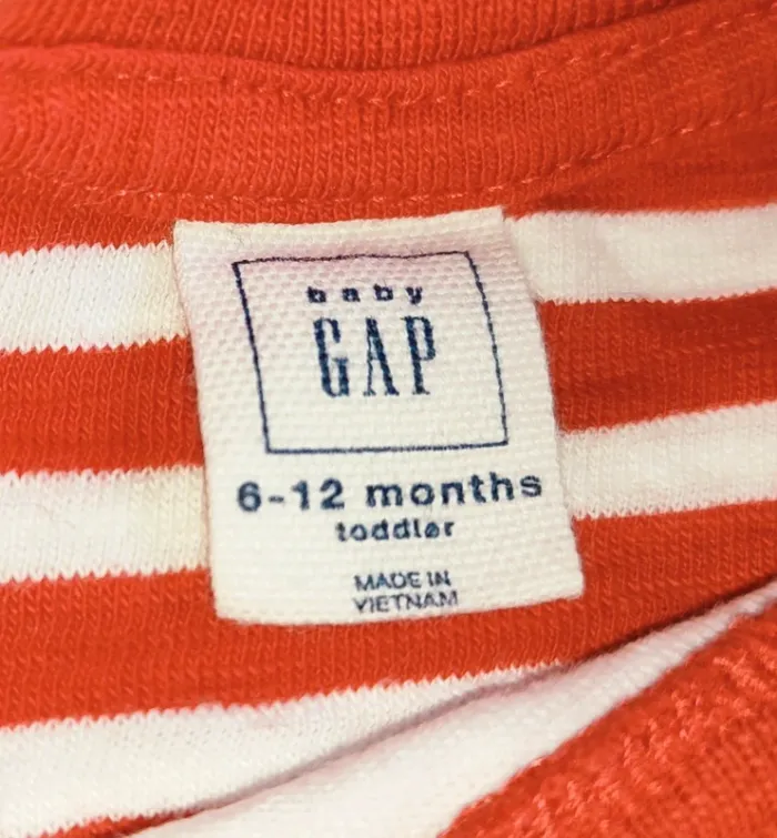 Joli tee-shirt manches courtes taille 9 mois en excellent état - photo numéro 3