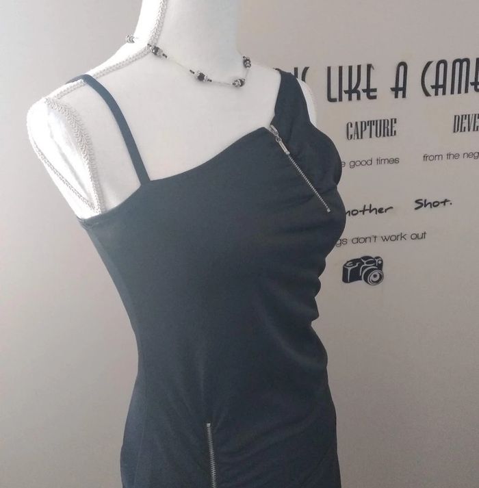 Robe de soirée mi longue chic one shoulder taille 42/44 - photo numéro 6