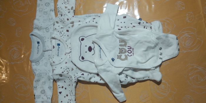 Lots 7 pyjamas + 1 body naissance - photo numéro 3