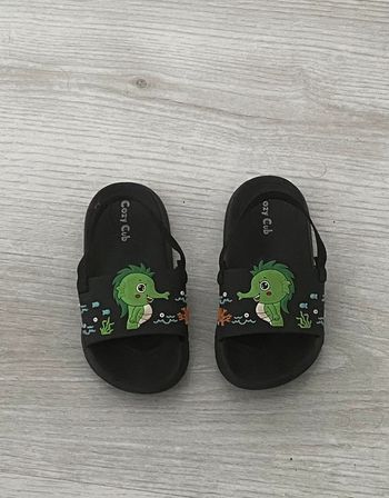 Sandale taille 23