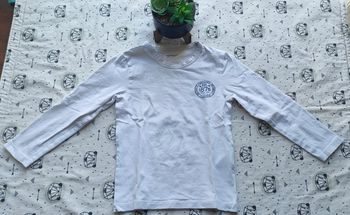 Tee-shirt ML taille 5 ans