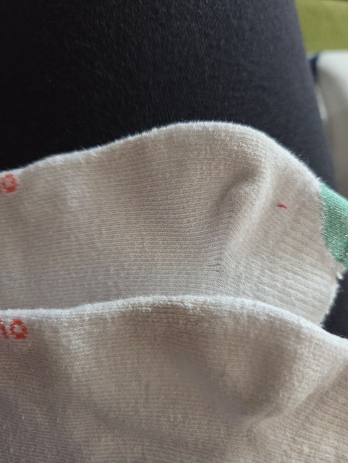 Lot socquettes 27/30 derrière coeur - photo numéro 3