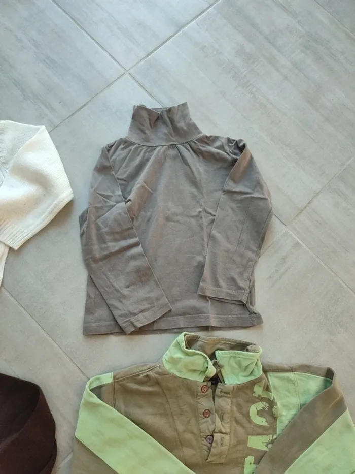 Lot de 6 pulls garçon 5 ans - photo numéro 3