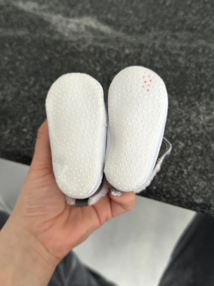 Chaussures bébé garçon in extenso neuves taille 17 - photo numéro 4