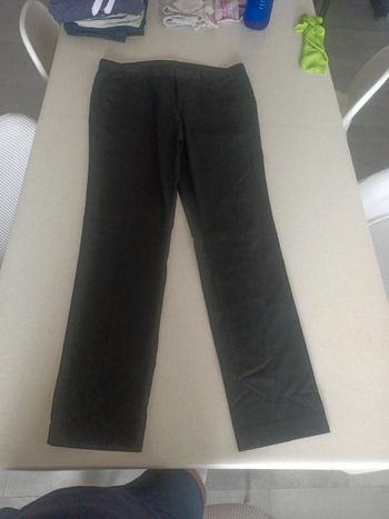 Pantalon a pinces noir Celio, taille 46