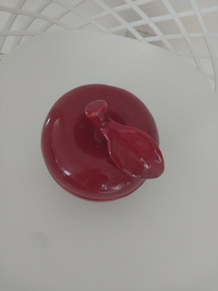 Boîte pomme en céramique rouge – déco cuisine / sucrier - photo numéro 2