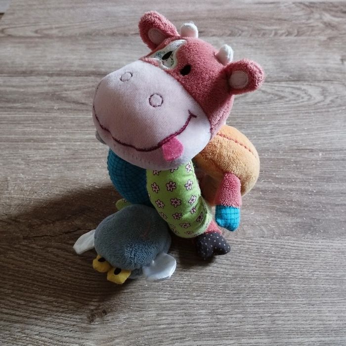 💖 Jouet peluche doudou éducatif hochet a poignées vache Vicky Lilliputiens 💖 #emyfleury_jouets - photo numéro 3