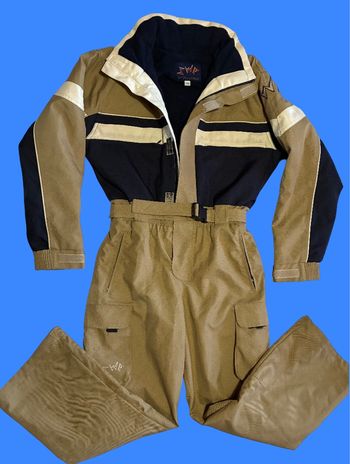 Belle combinaison de ski doublée beige-bleu marine (12A)