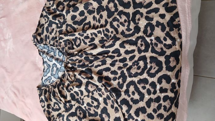 Blouse Léopard. Neuve - photo numéro 2