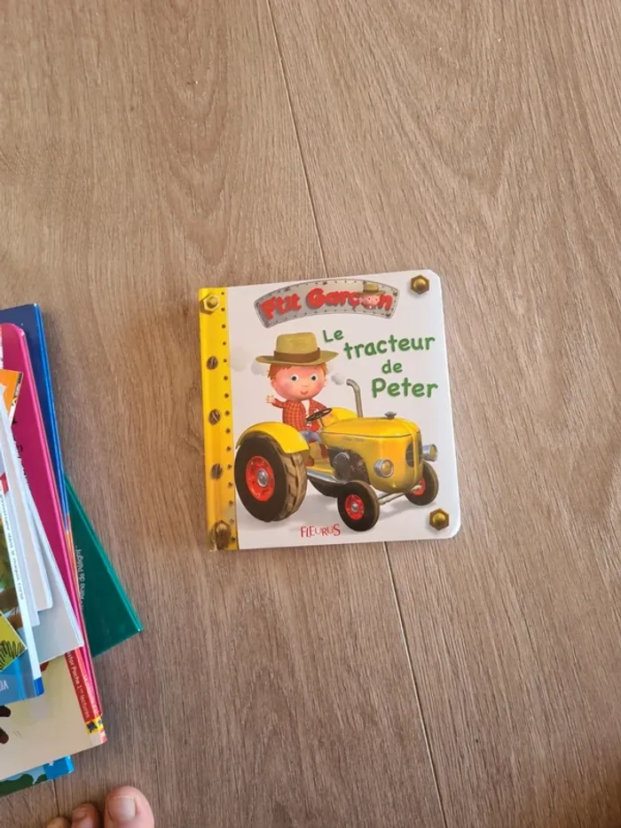 Livre fleurus  le tracteur de peter