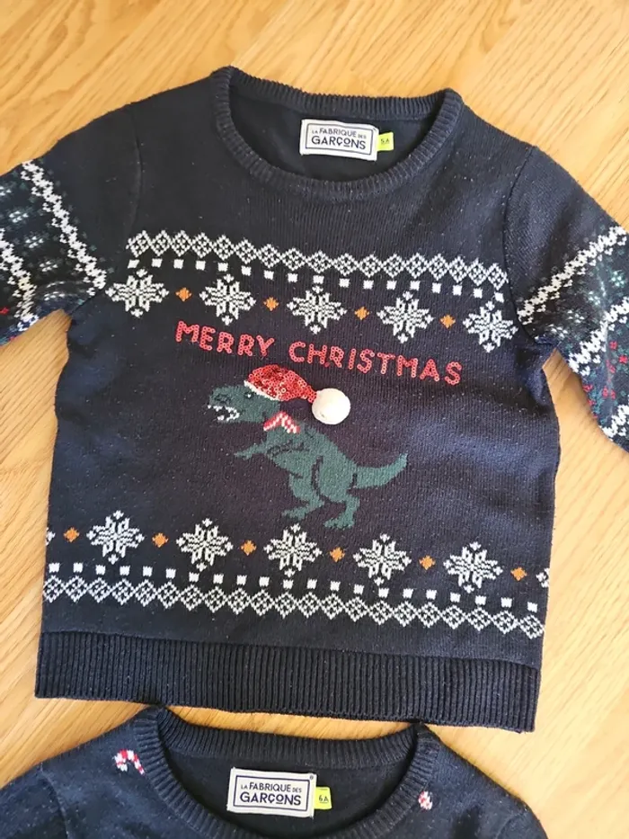 Lot de 2 pull de noel garçon 5 ans et 6 ans - photo numéro 3