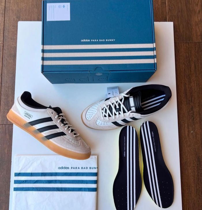 Bad Bunny x Adidas gazelle indoor Benito. Taille 40 2/3 (7.5us). Totalement neuves !