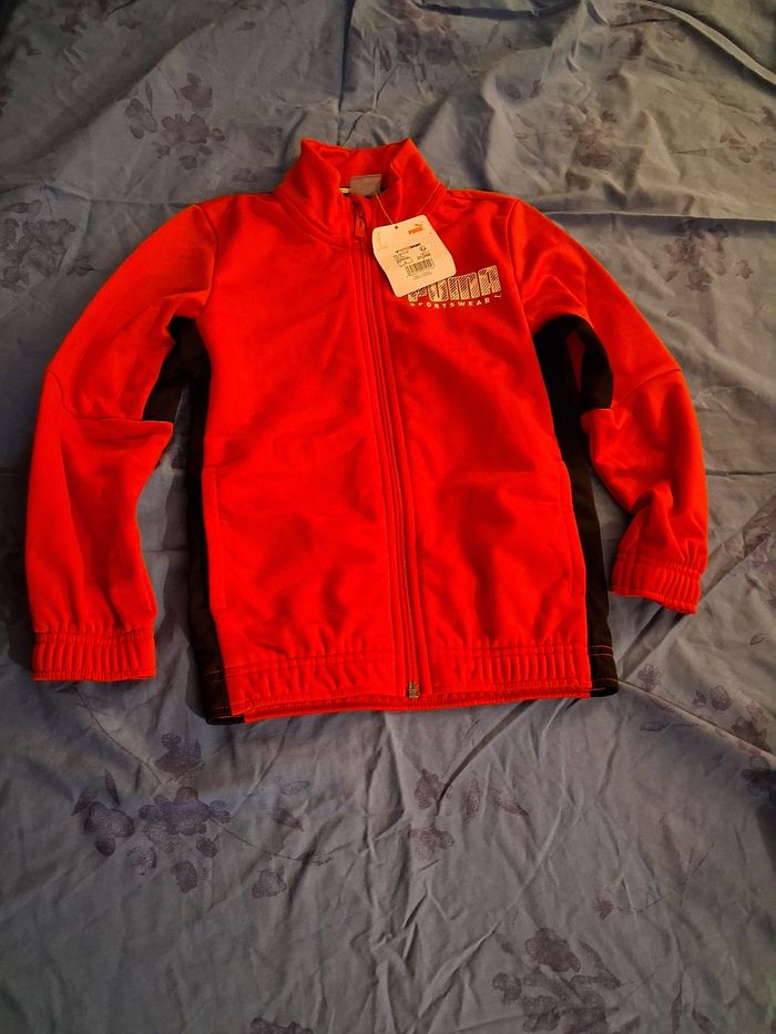 Veste gilet zippe puma 6 ans neuve