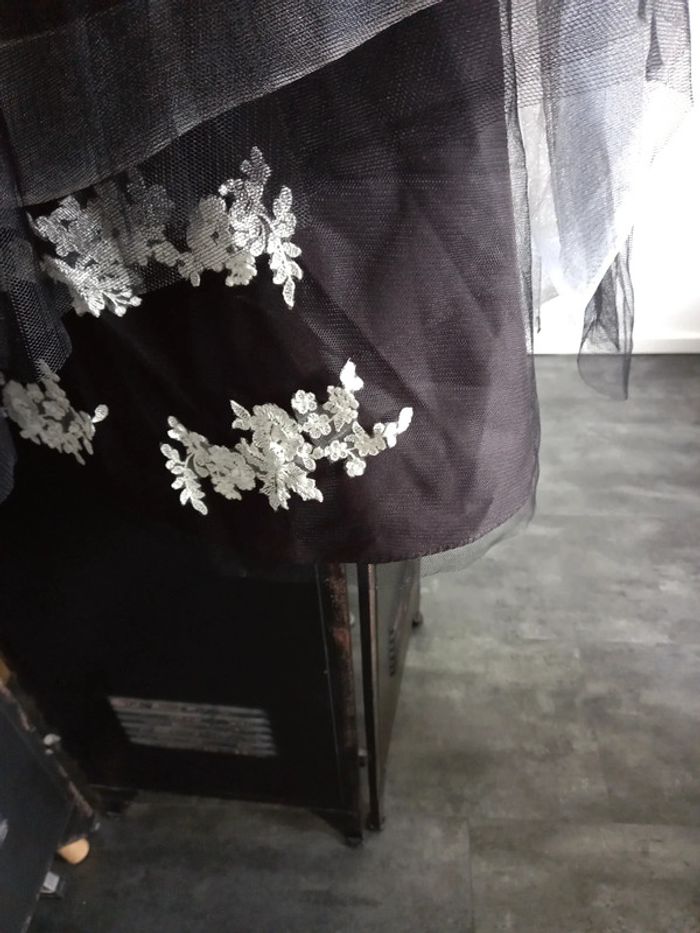 Robe de soirée, couleur noir, Disney, Taille 36 - photo numéro 6