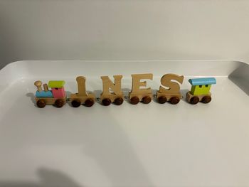 Train en bois prénom Inès