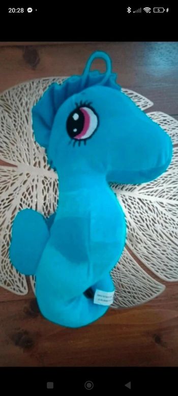 Hypocampe en peluche 