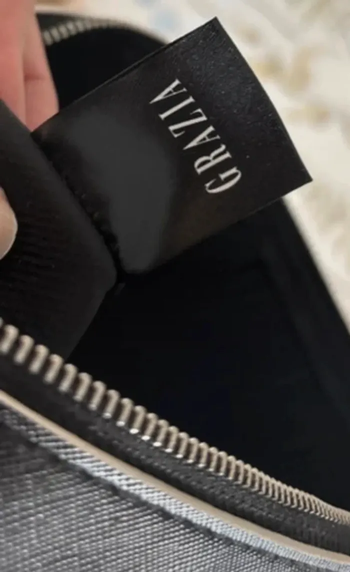Pochette Karl Lagerfeld by Grazia - 15€ - photo numéro 4