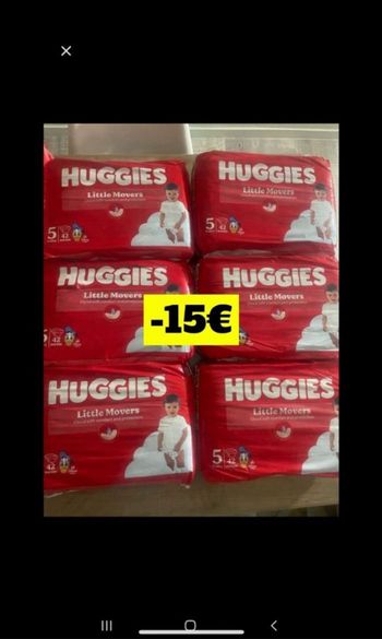 Six paquets de couches huggies taille 5