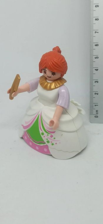Femme princesse robe blanche avec peigne playmobil