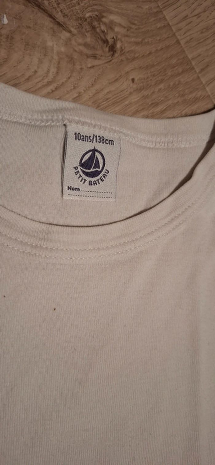 T-shirt Petit Bateau 10ans TBE - photo numéro 3