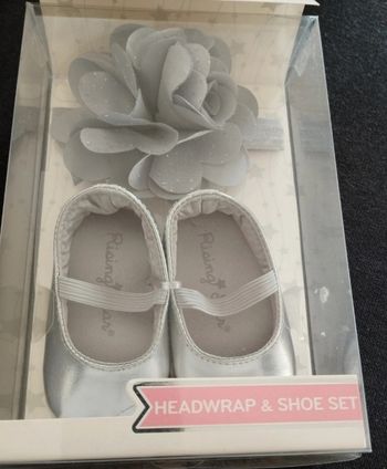 Chaussures bébé+ bandeau 0/6 mois