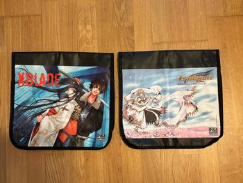 lot de 2 sacs besace publicitaires collector, Mangas Pika