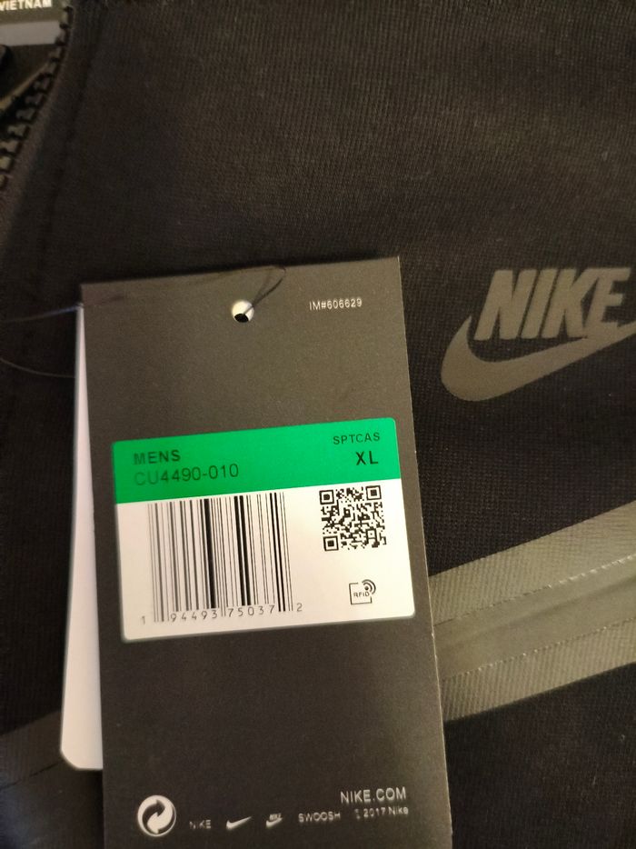 Ensemble Nike Tech - photo numéro 3