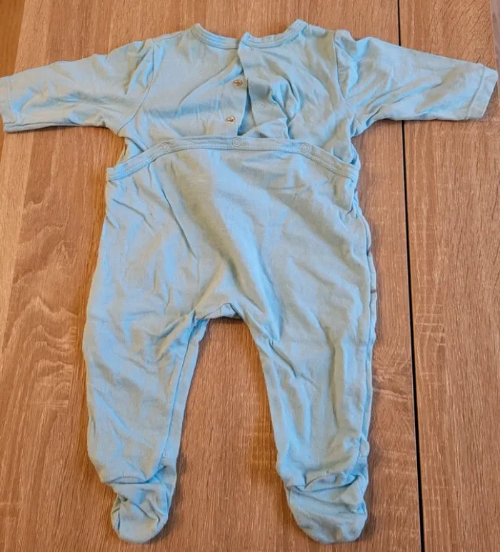 Pyjama 3 mois - photo numéro 2