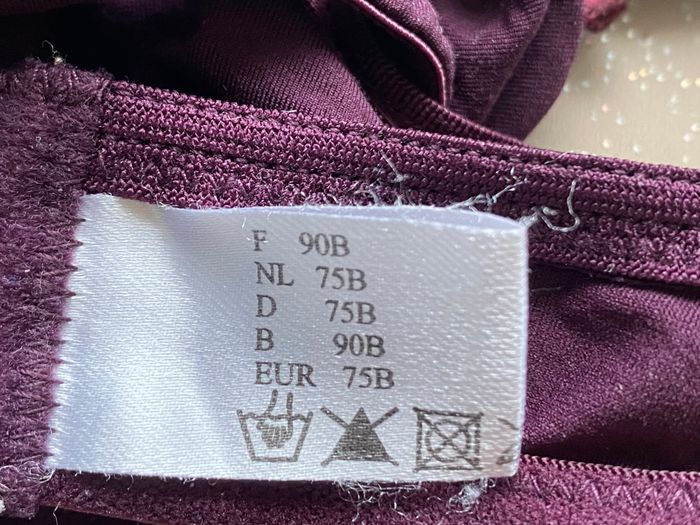 Soutien gorge violet 90B - photo numéro 4