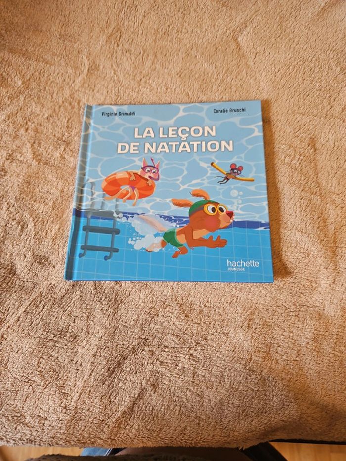 Livre la Leçon de Natation Hachette - Neuf