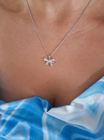 Jolie collier femme noeud en acier