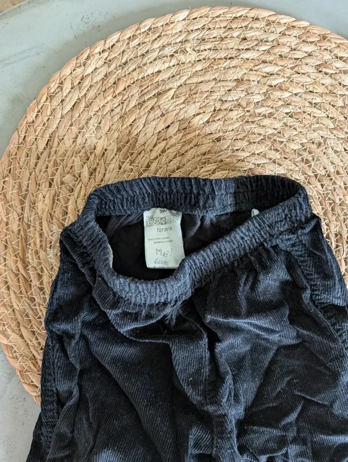 Pantalon velours noir garçon 23 mois - photo numéro 2
